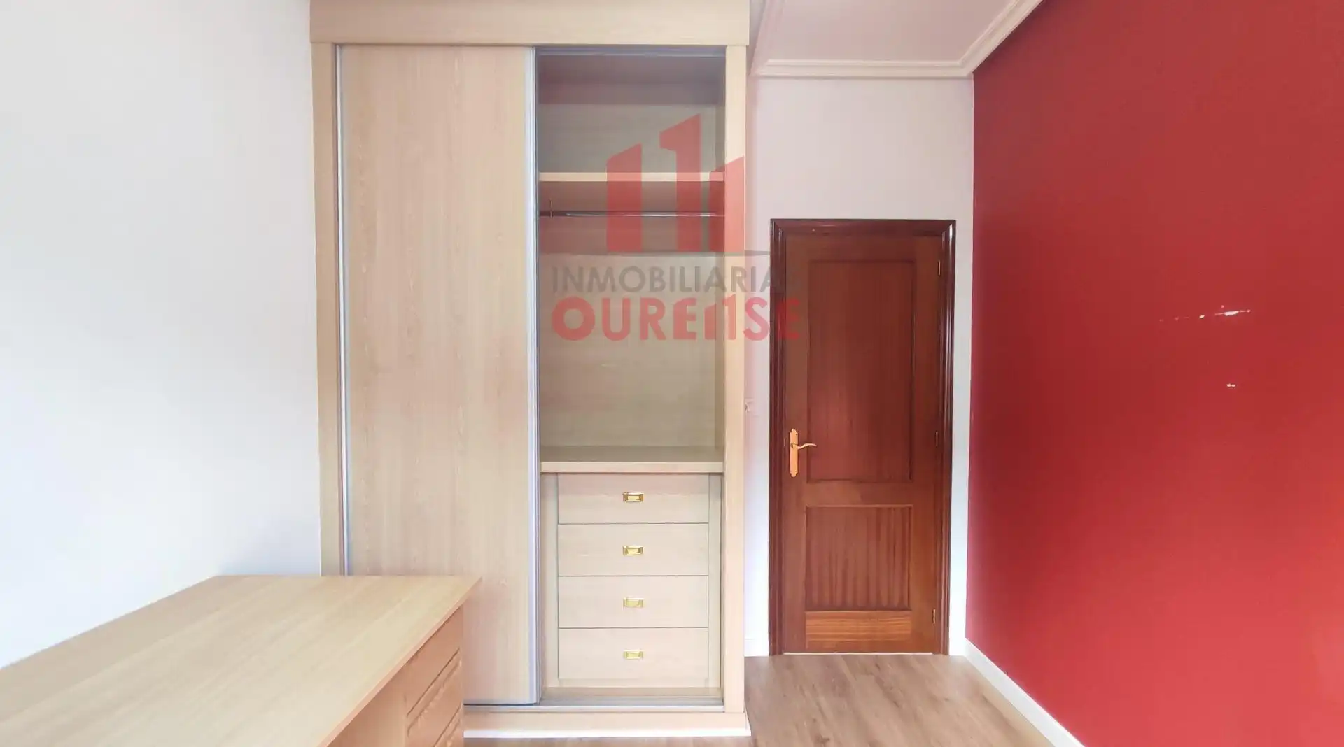 Habitación de Piso de alquiler en Ourense Capital  con Amueblado