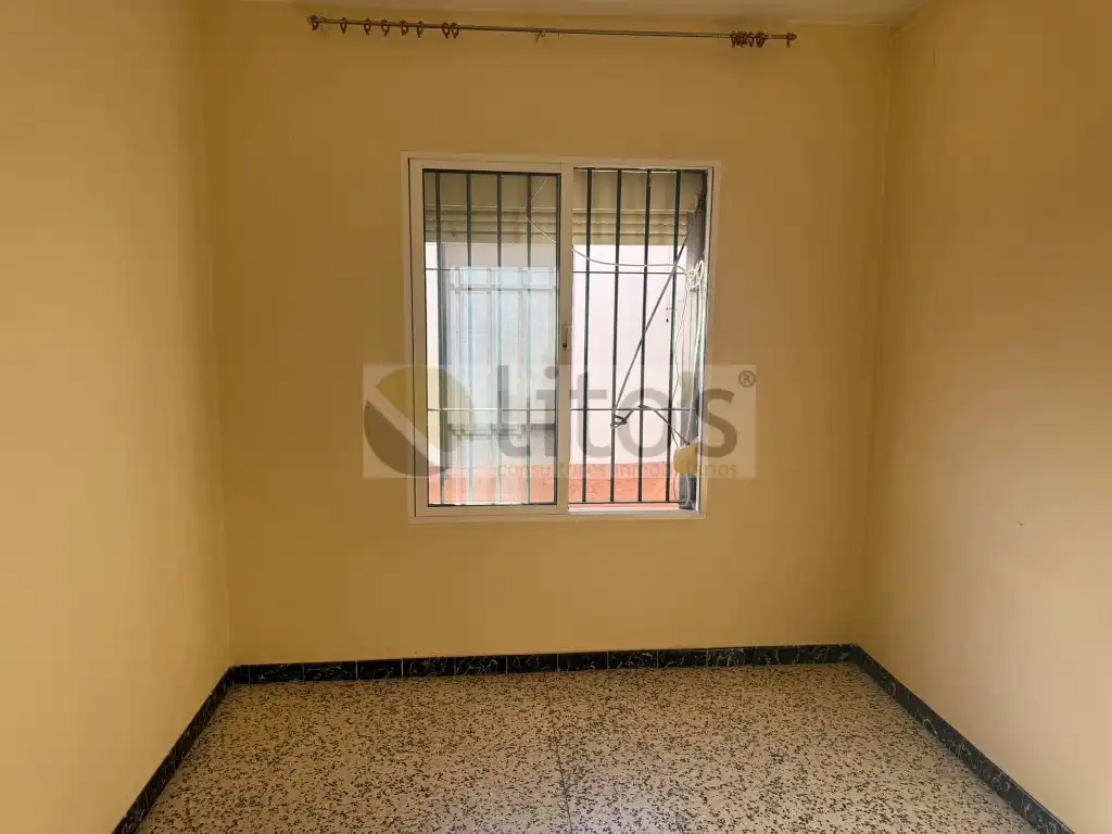 Schlafzimmer von Einfamilien-Reihenhaus zum Verkauf in Dos Hermanas