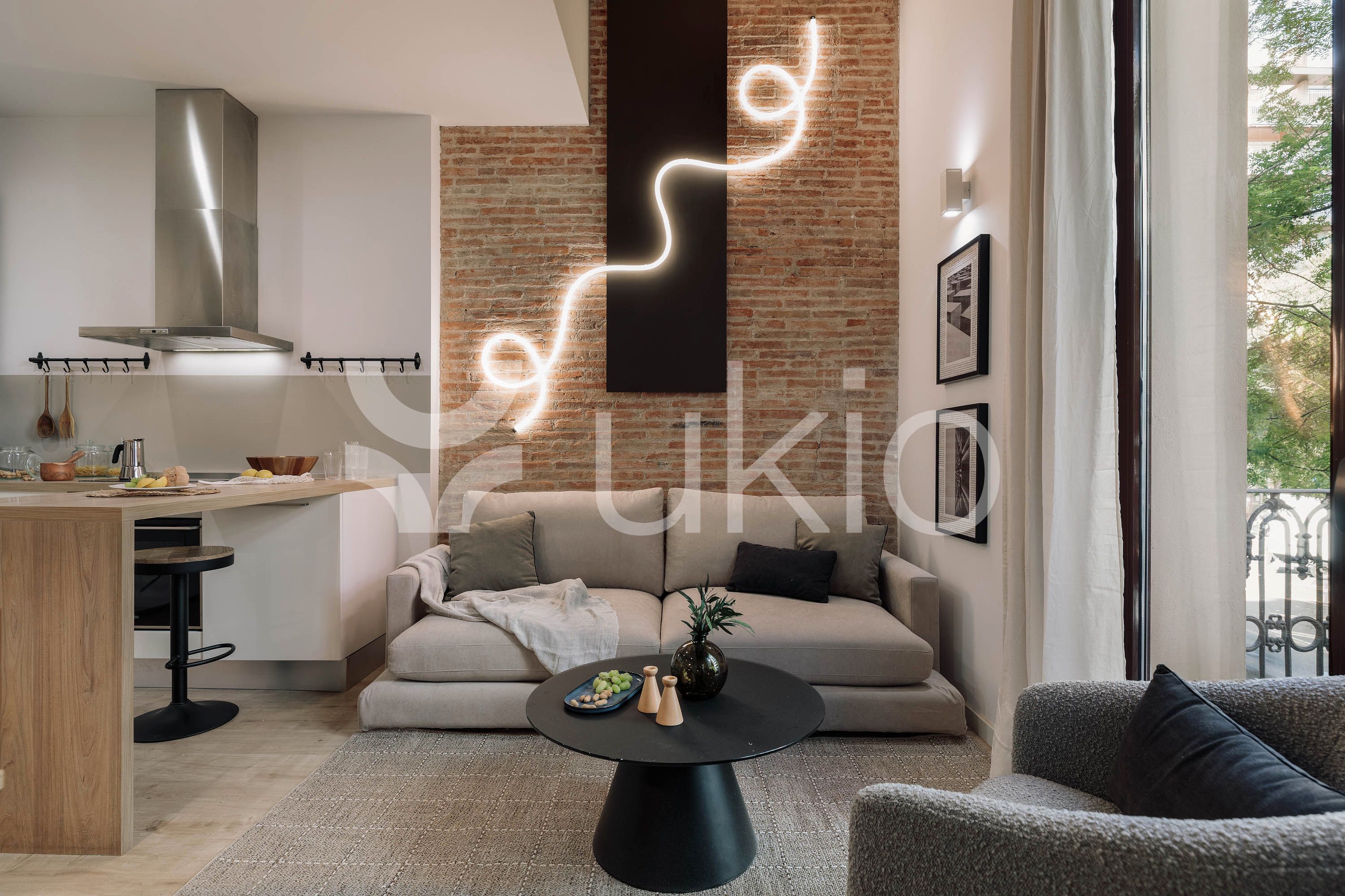 Sala d'estar de Apartament de lloguer en  Barcelona Capital amb Aire condicionat, Calefacció i Moblat