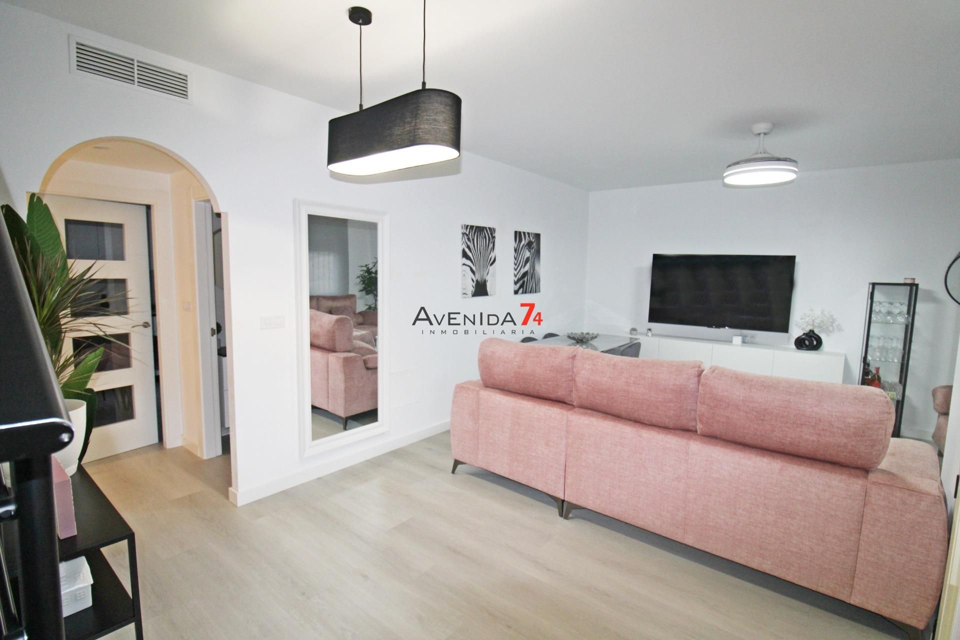 Sala d'estar de Dúplex en venda en Puerto Lumbreras amb Terrassa i Balcó