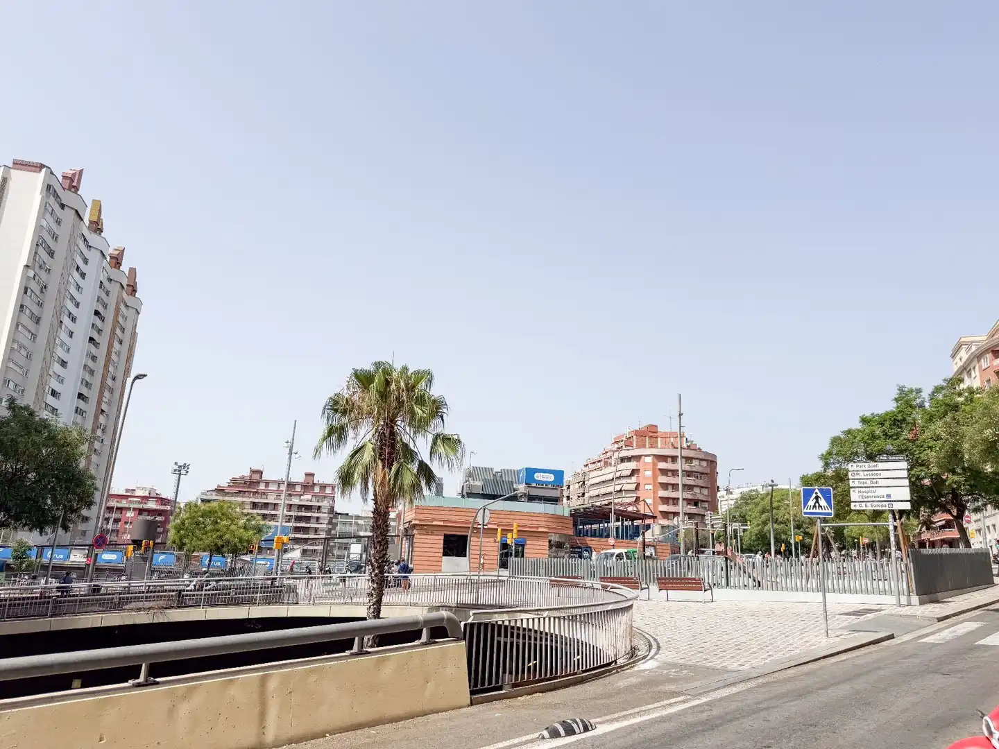 Vista exterior de Piso en venta en Barcelona con Aire acondicionado, Calefacción y Amueblado