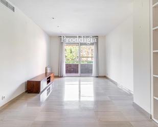 Exterior view of Flat to rent in Sant Cugat del Vallès  with Air Conditioner, Heating and Terrace