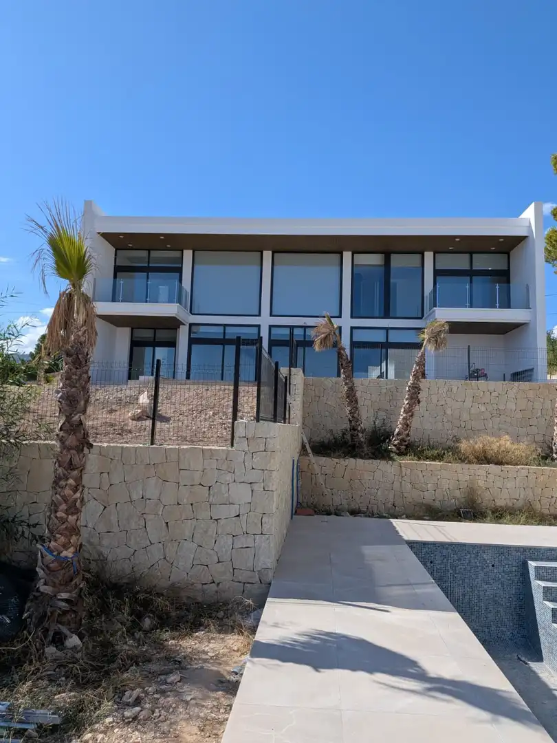 Detached house with terrace for sale in Carrió - La Merced - Los Pinos, imagen 3