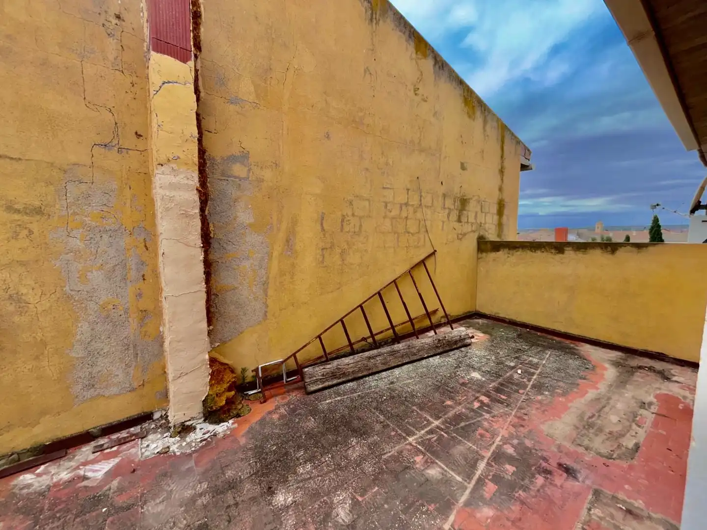 Vista exterior de Casa adosada en venta en Gelsa con Calefacción y Terraza