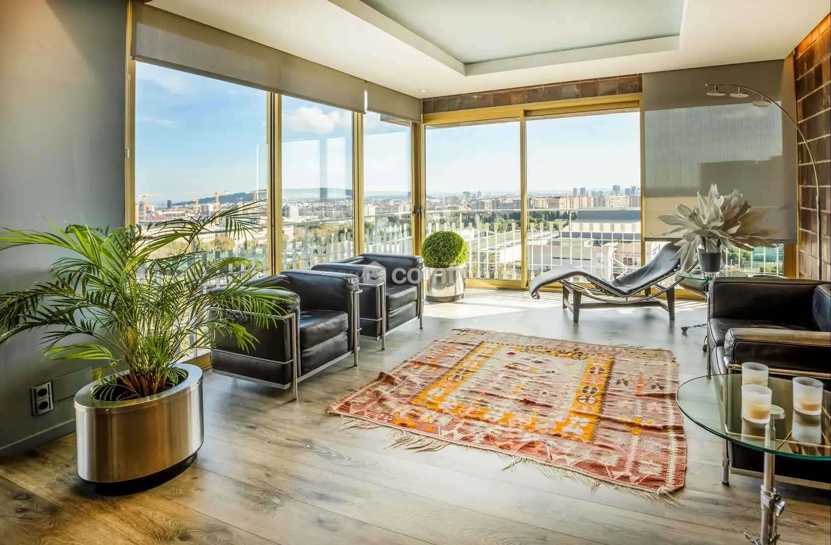 Wohnzimmer von Wohnung zum Verkauf in Barcelona mit Klimaanlage, Heizung und Terrasse