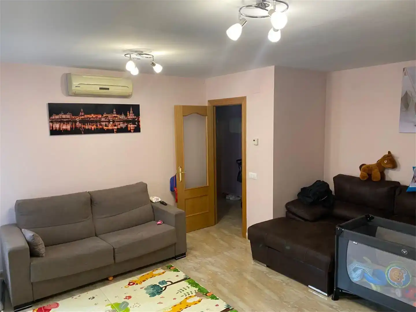Living room of Flat for sale in Alcarràs  with Air Conditioner and Balcony