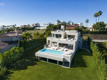 Casa con piscina en venta en Marbella Centro