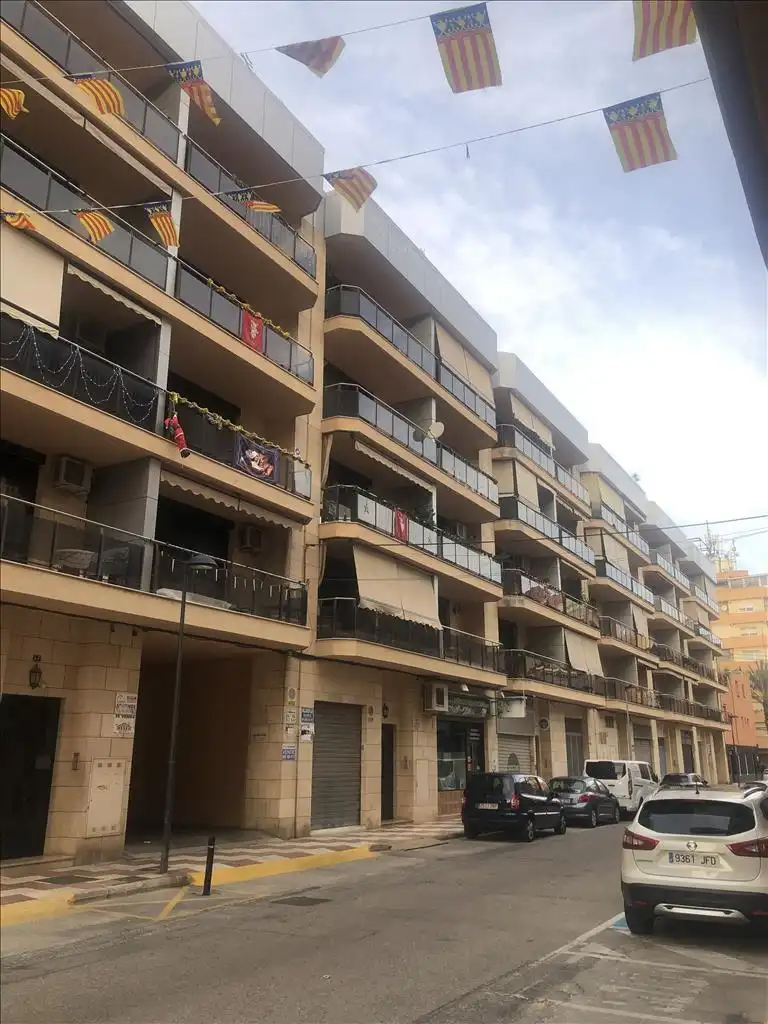 Vista exterior de Pis en venda en Algemesí