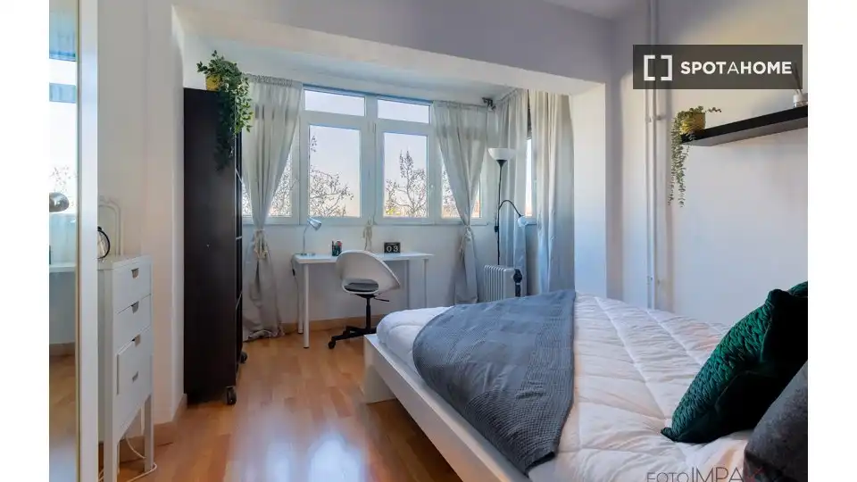 Room in Hispanoamérica - Bernabéu