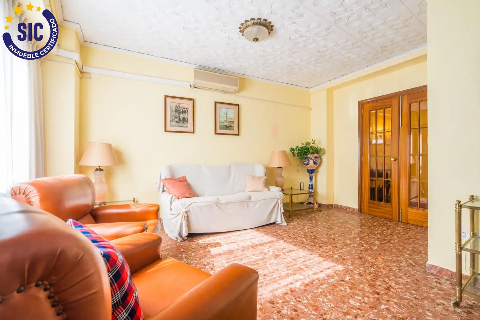 Sala d'estar de Casa adosada en venda en Sagunto / Sagunt amb Terrassa