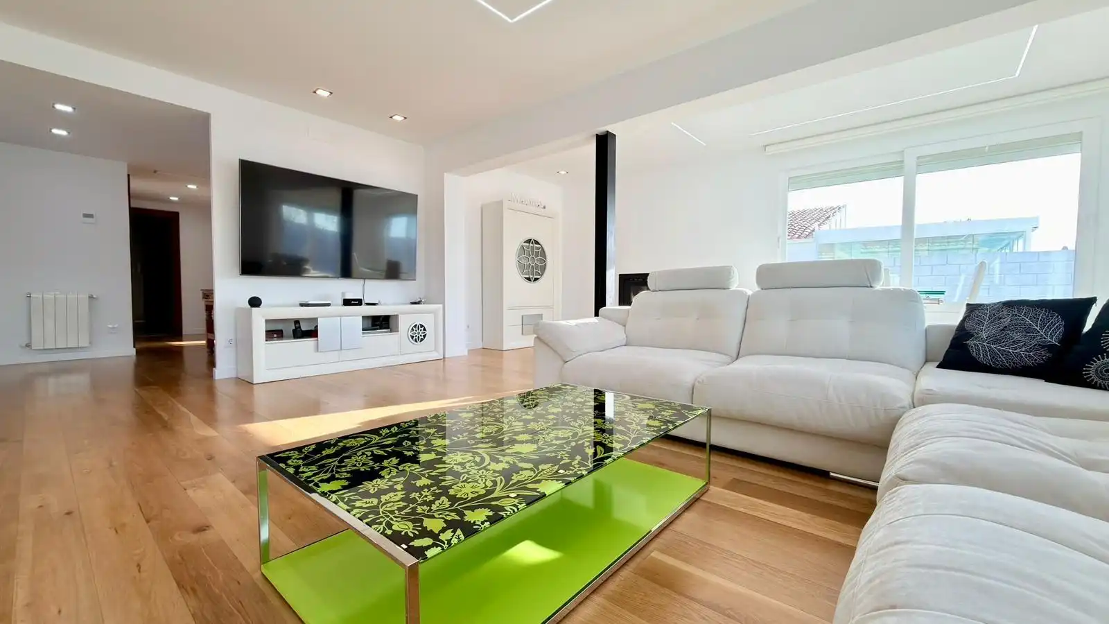 Living room of Houses for sale in El Campello  with Air Conditioner, Terrace and Swimming Pool