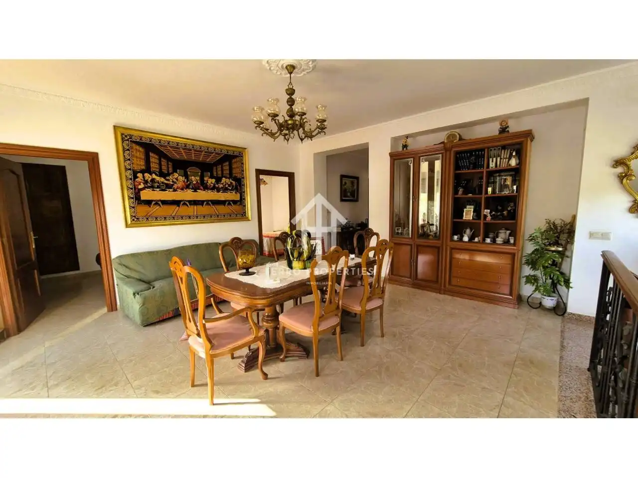 Menjador de Casa o xalet en venda en Algarinejo amb Jardí privat, Terrassa i Moblat