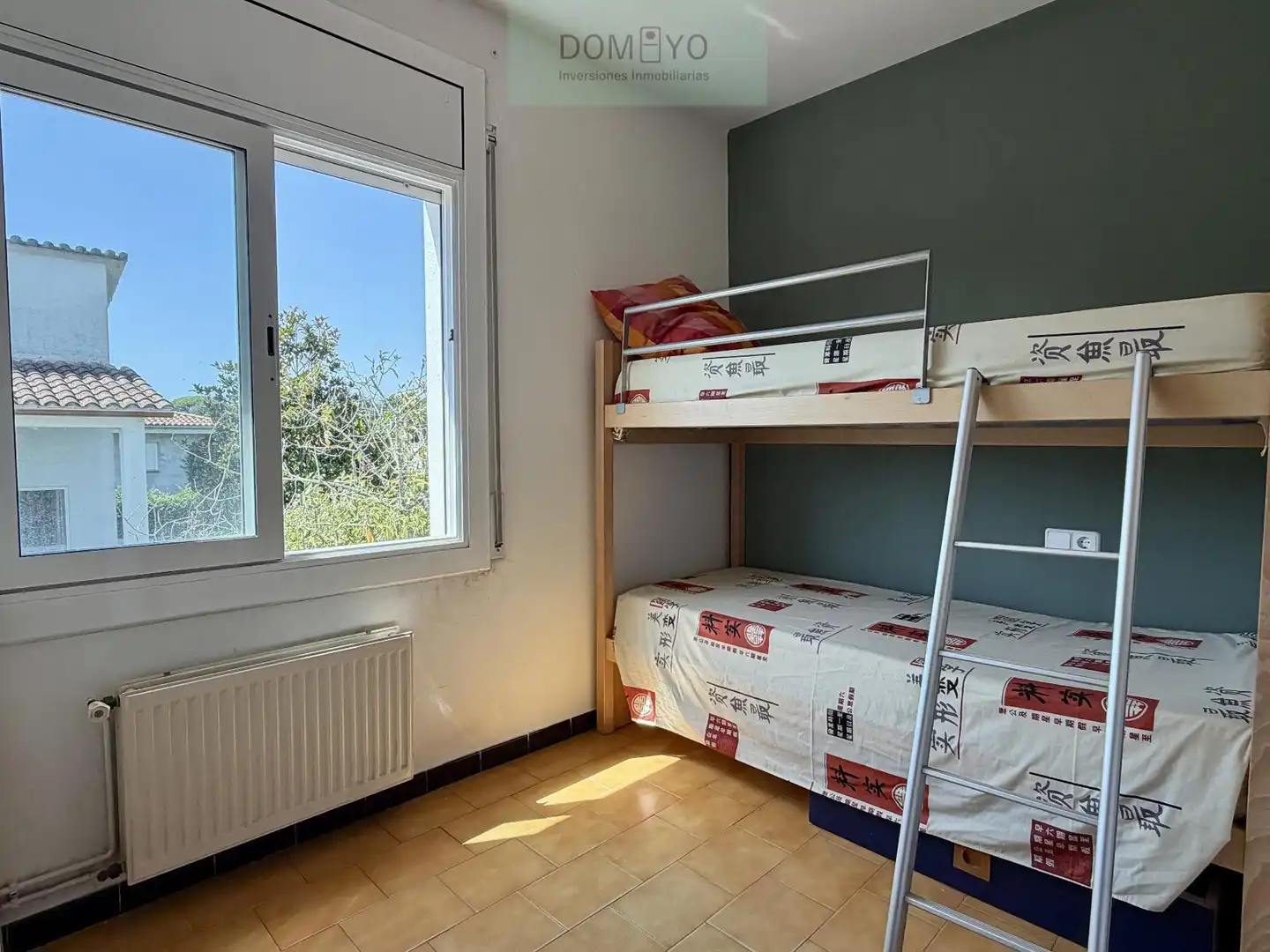 Dormitori de Casa o xalet en venda en Caldes de Malavella amb Calefacció, Terrassa i Traster