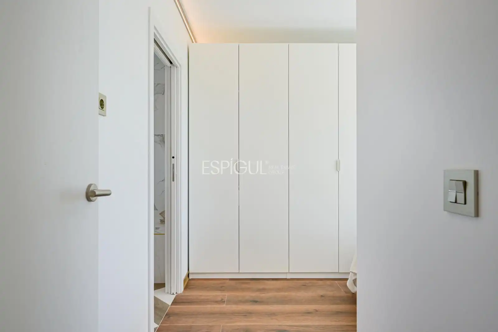 Reihenhaus mit Garten zum Verkauf in 8 de Març, imagen 35