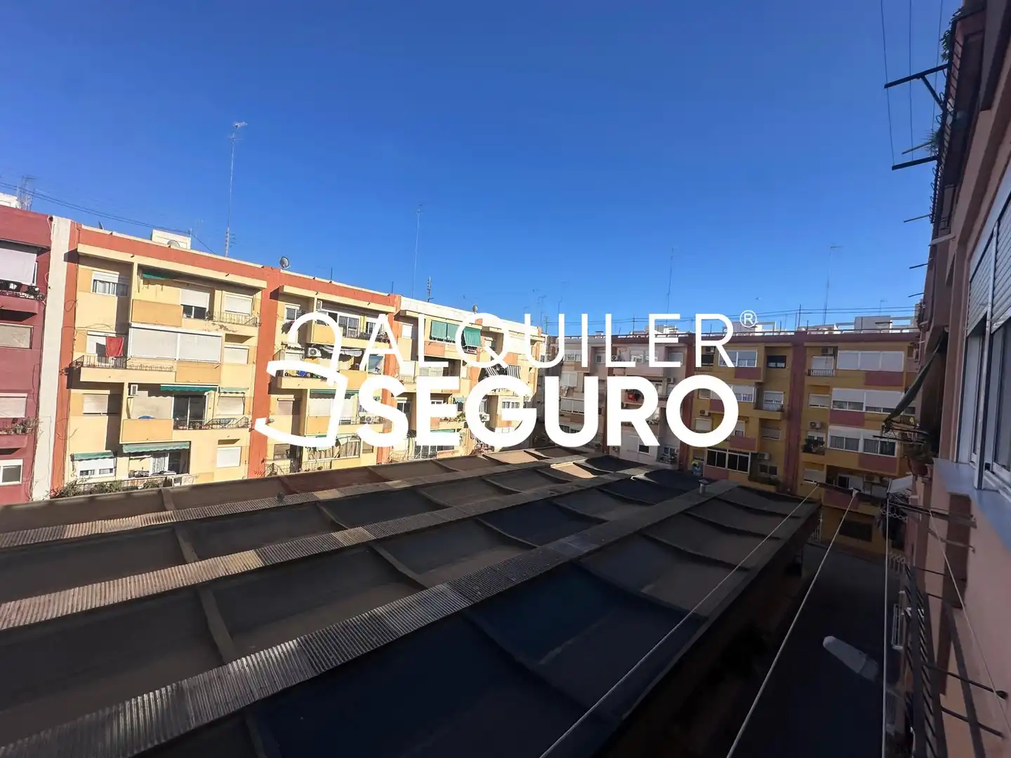 Exterior view of Flat for rent in Valencia  with Terrace