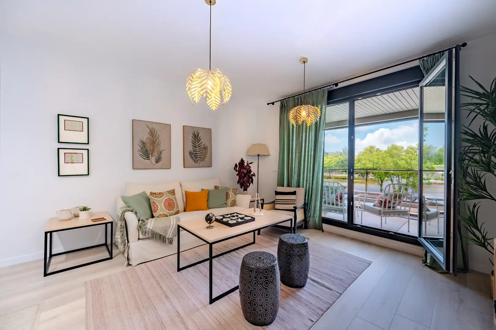 Commercial properties for sale in Calle del Aire, Aljamar