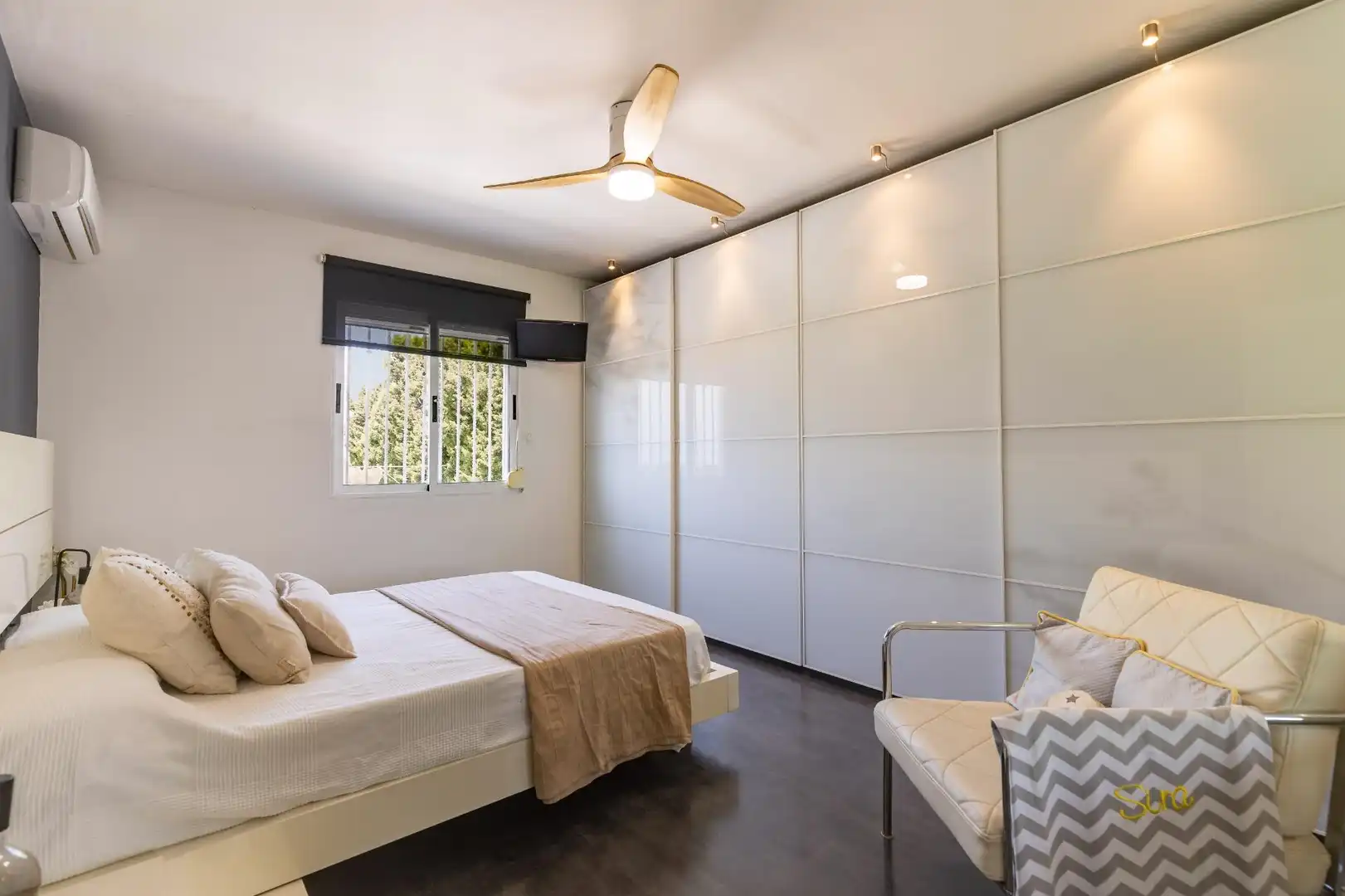 Habitación de Casa adosada en venta en Benimuslem con Aire acondicionado, Calefacción y Parquet