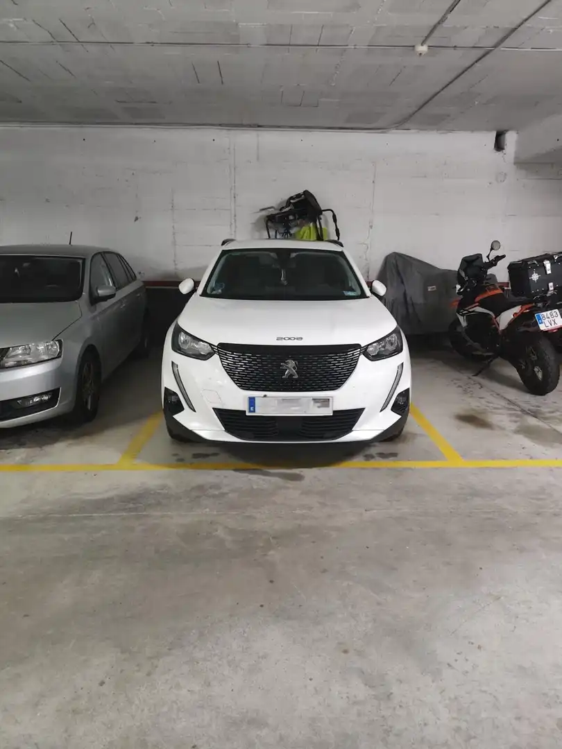 Aparcament de Pis en venda en Vallirana amb Aire condicionat, Calefacció i Balcó