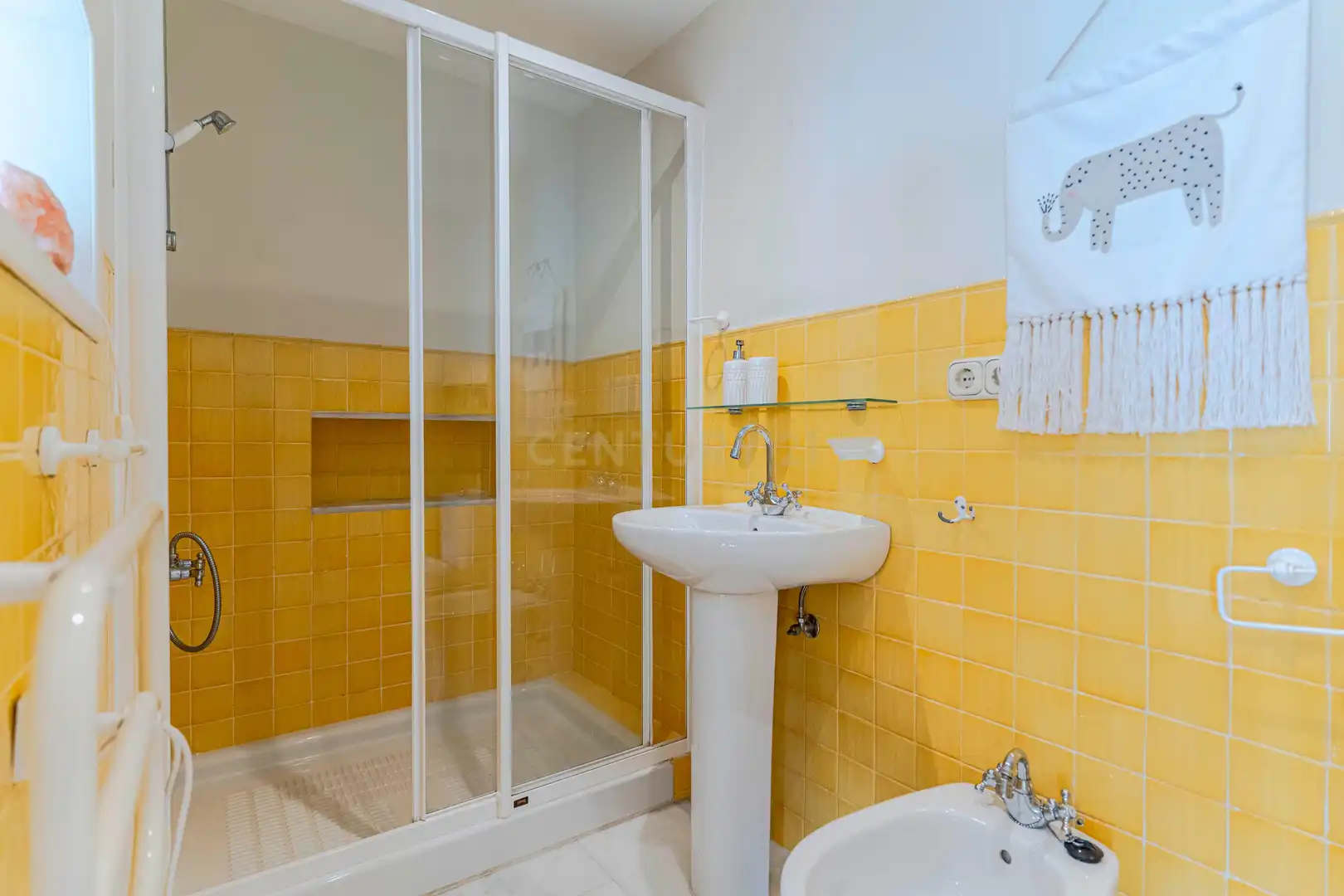 Bathroom of Houses for sale in Almuñécar  with Air Conditioner, Private garden and Storage room