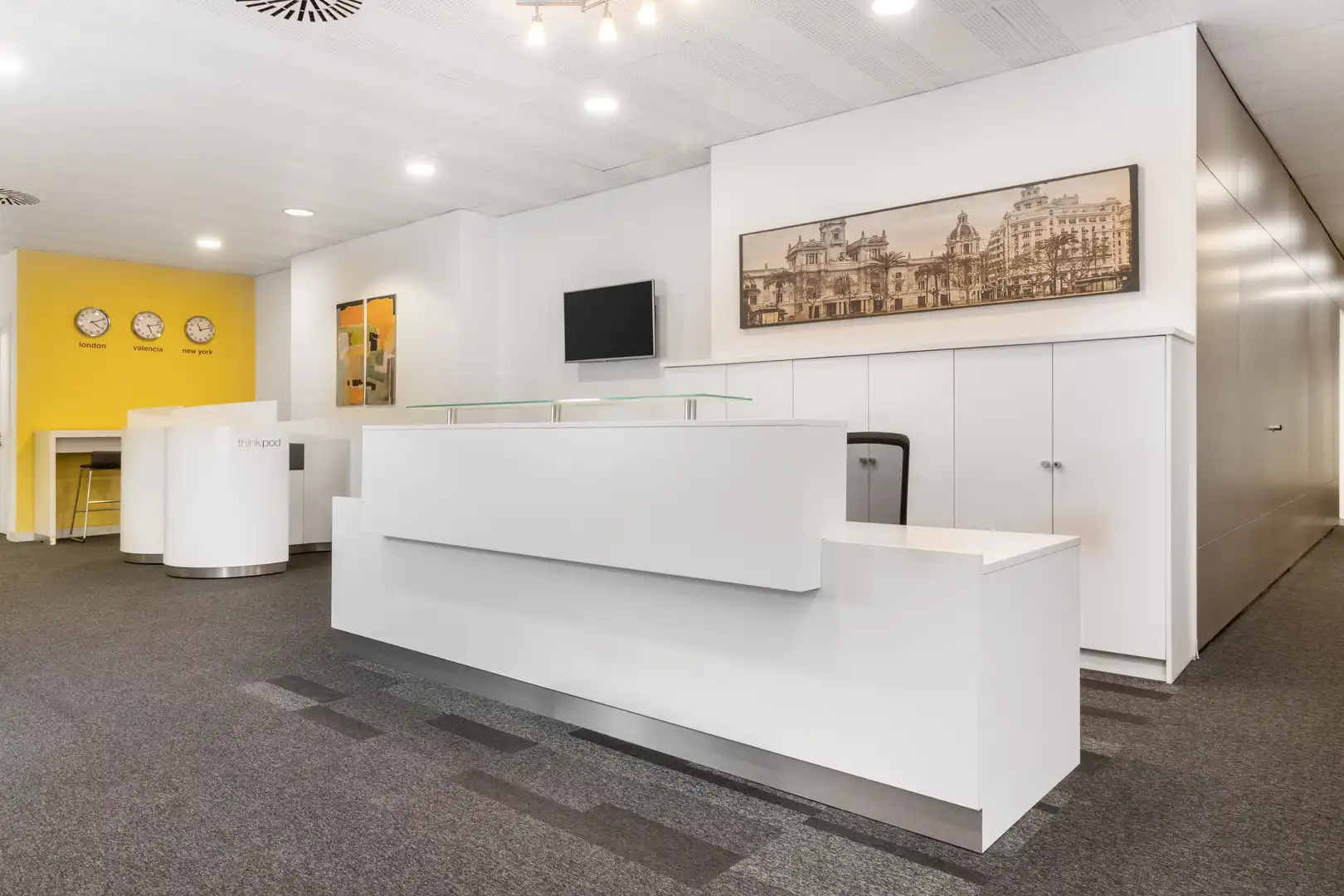 Office for rent in Valencia  with Air Conditioner, Heating and Furnished