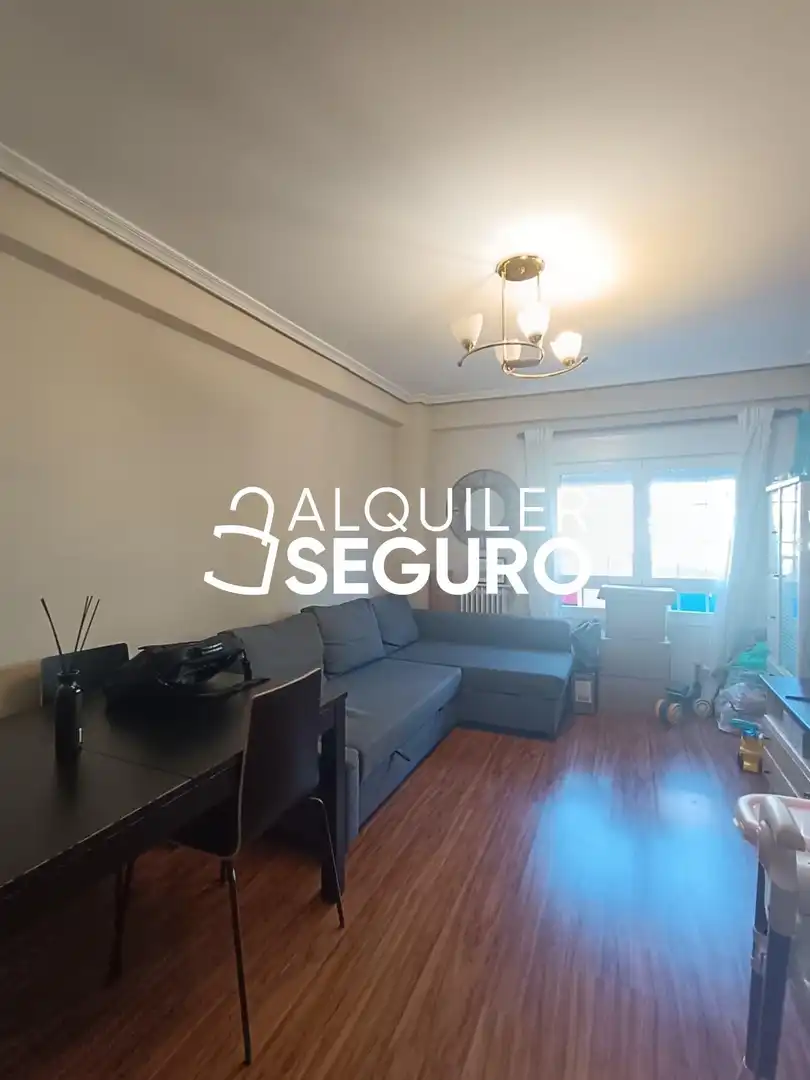 Piso de alquiler en Santa Escolastica, Los Ángeles
