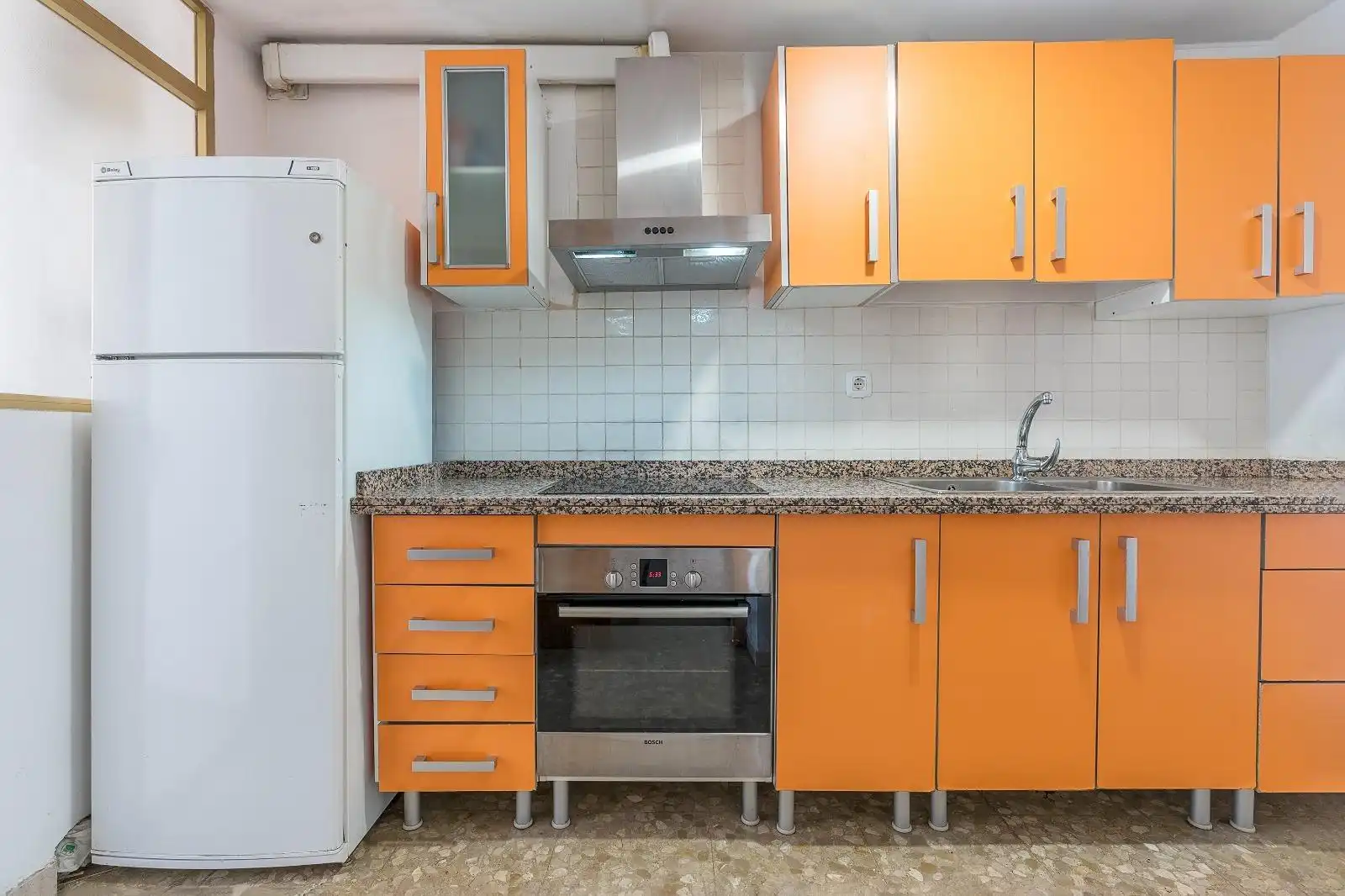 Kitchen of Flat for sale in Granada  with Heating