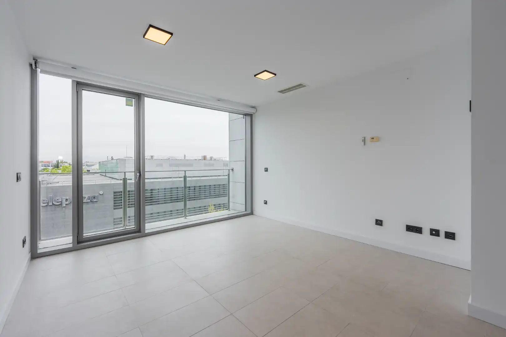 Dúplex con balcón en venta en Paseo de Europa, imagen 9