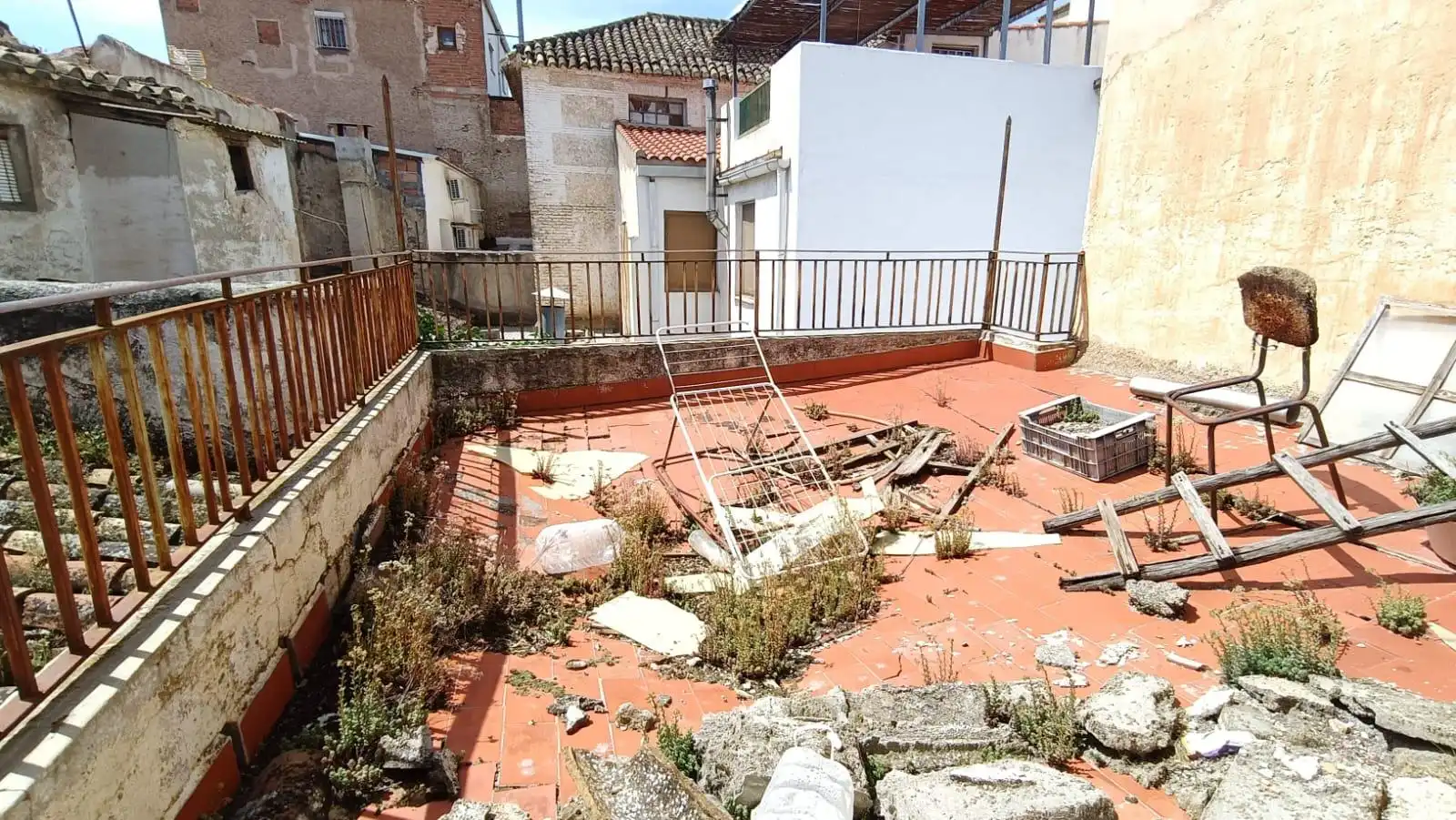 Terrace of Detached homes for sale in Baza  with Terrace and Balcony