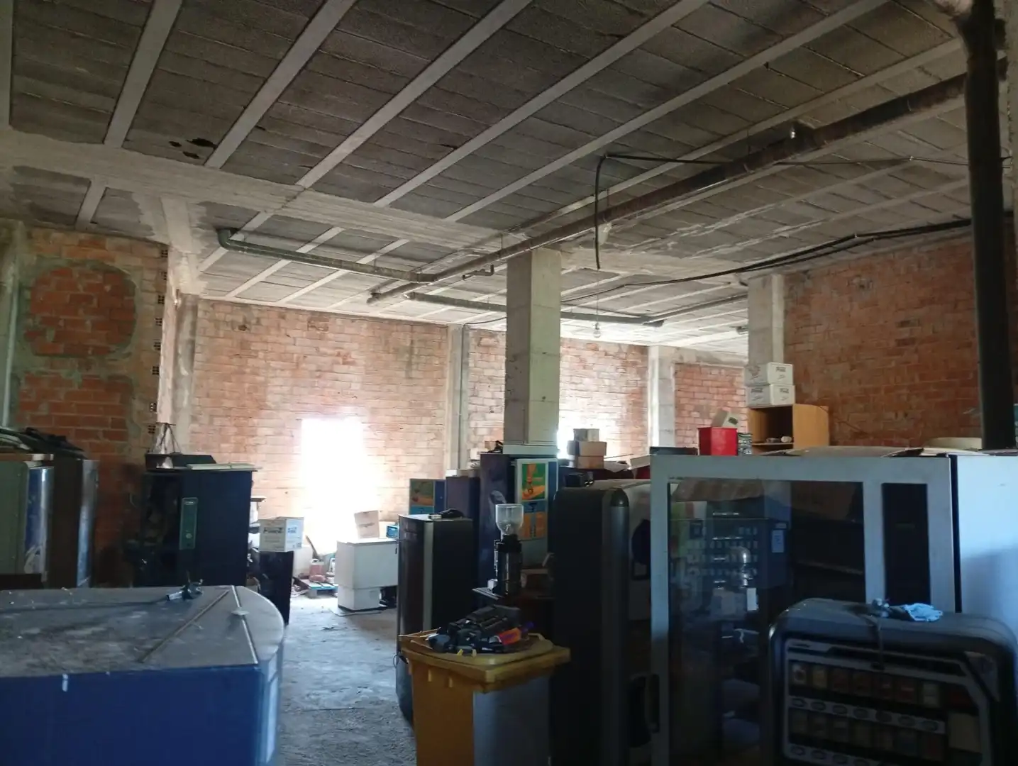 Commercial properties for sale in CINE (DO), 29, Vila de Cruces