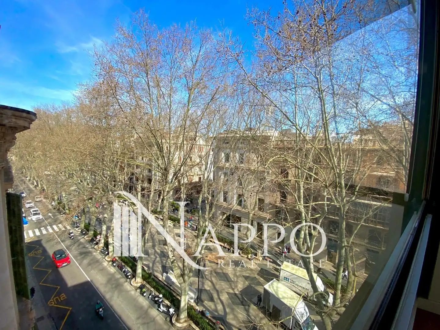 Vista exterior de Oficina en venda en  Palma de Mallorca amb Aire condicionat, Calefacció i Moblat