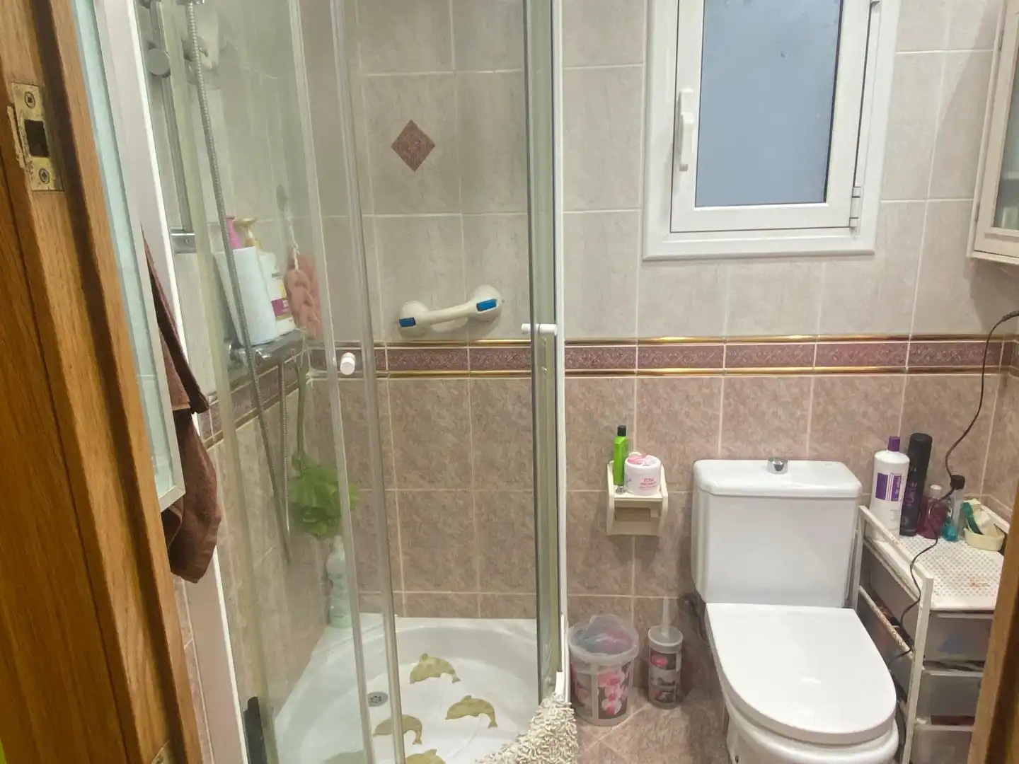 Baño de Piso en venta en Santa Coloma de Gramenet con Aire acondicionado, Horno y Balcón