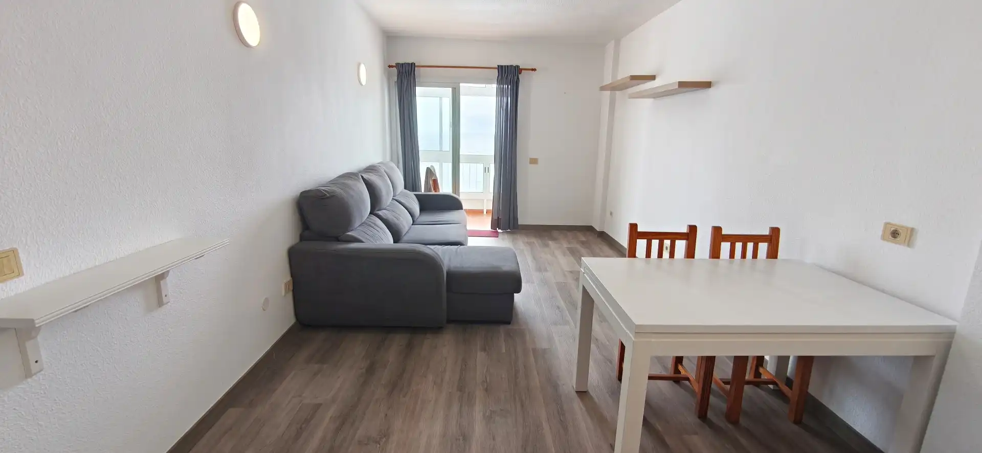 Living room of Flat for rent in San Cristóbal de la Laguna  with Oven, Washing machine and Balcony