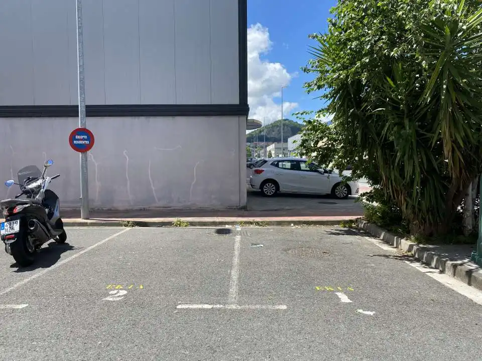 Parking de Oficina de alquiler en Hernani, Gipuzkoa