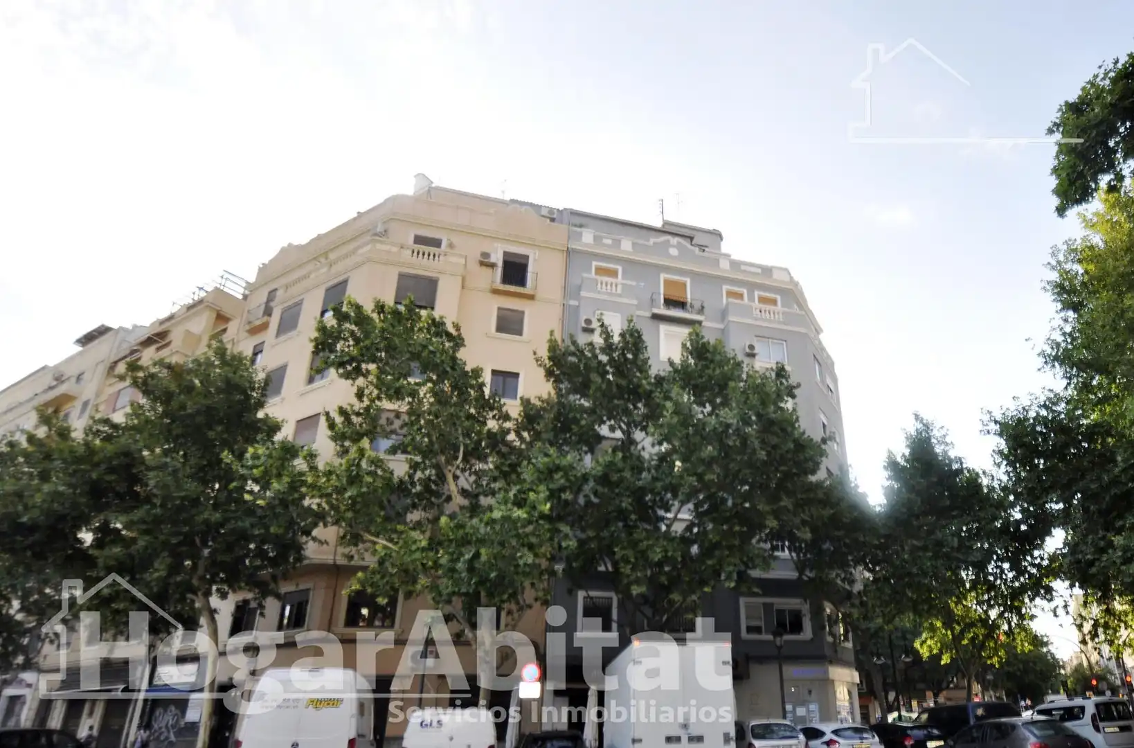 Exterior view of Flat for sale in Valencia  with Air Conditioner and Heating