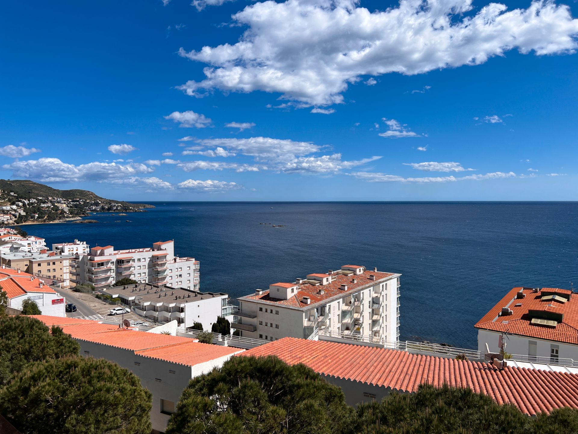 Vista exterior de Apartament en venda en Roses amb Terrassa