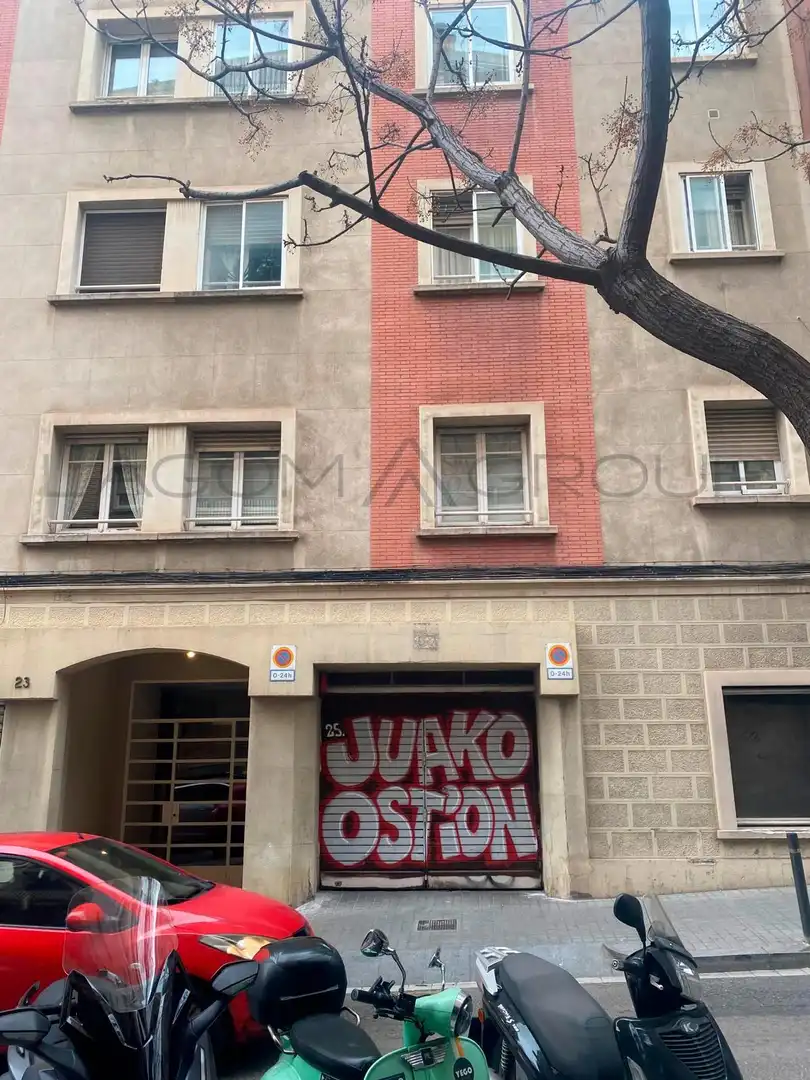 Individual for sale in Gràcia