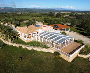 Jardí de Casa o xalet en venda en Cervera del Maestre amb Aire condicionat, Calefacció i Jardí privat