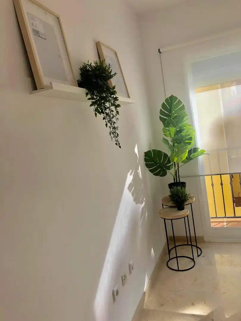 Wohnung zum Verkauf in Marbella mit Klimaanlage, Terrasse und Möbliert