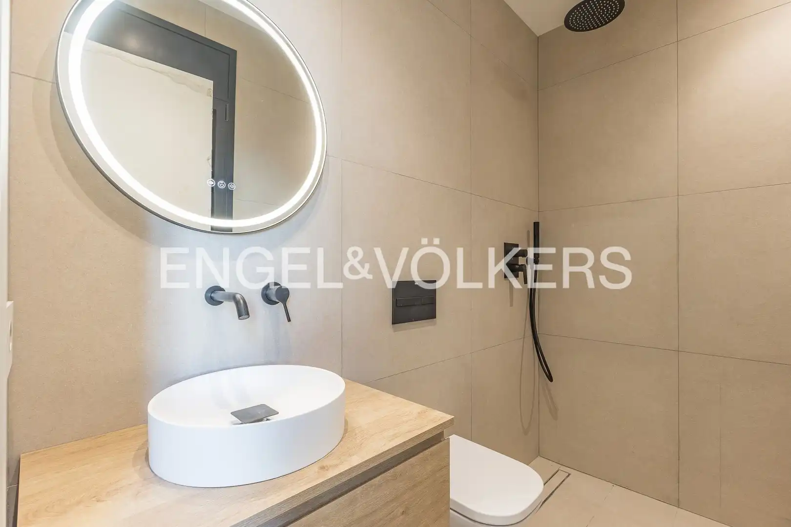 Baño de Casa o chalet en venta en Sant Cugat del Vallès con Calefacción, Jardín privado y Parquet