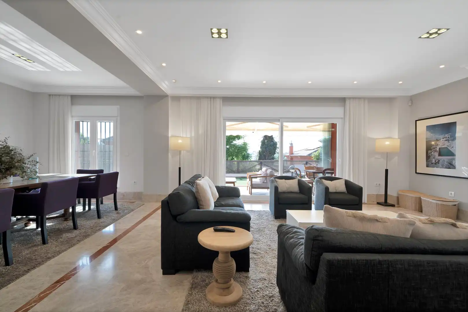 Sala d'estar de Casa adosada de lloguer en Marbella amb Calefacció, Jardí privat i Terrassa