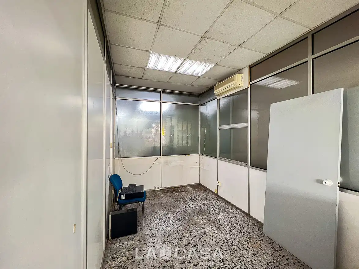 Local comercial en venda a Castell - Poble Vell, imagen 8