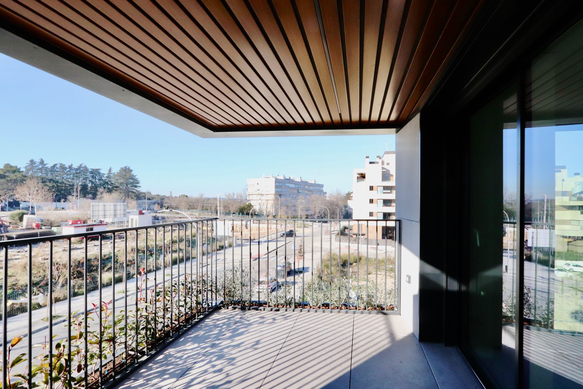 Terrace of Flat to rent in  Madrid Capital  with Air Conditioner, Heating and Private garden