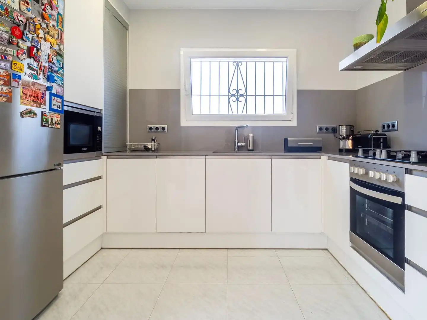 Cocina de Casa o chalet en venta en L'Escala con Aire acondicionado, Calefacción y Terraza