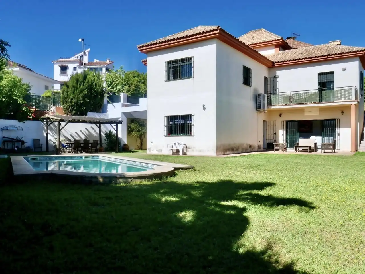 Casa con terraza en venta en Cerros de Montequinto, imagen 4