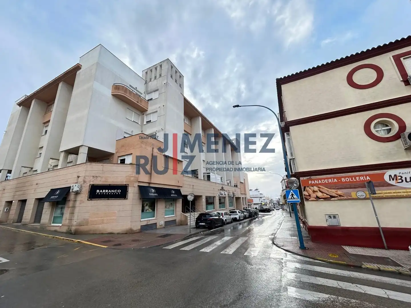 Exterior view of Detached homes for sale in Chiclana de la Frontera  with Terrace