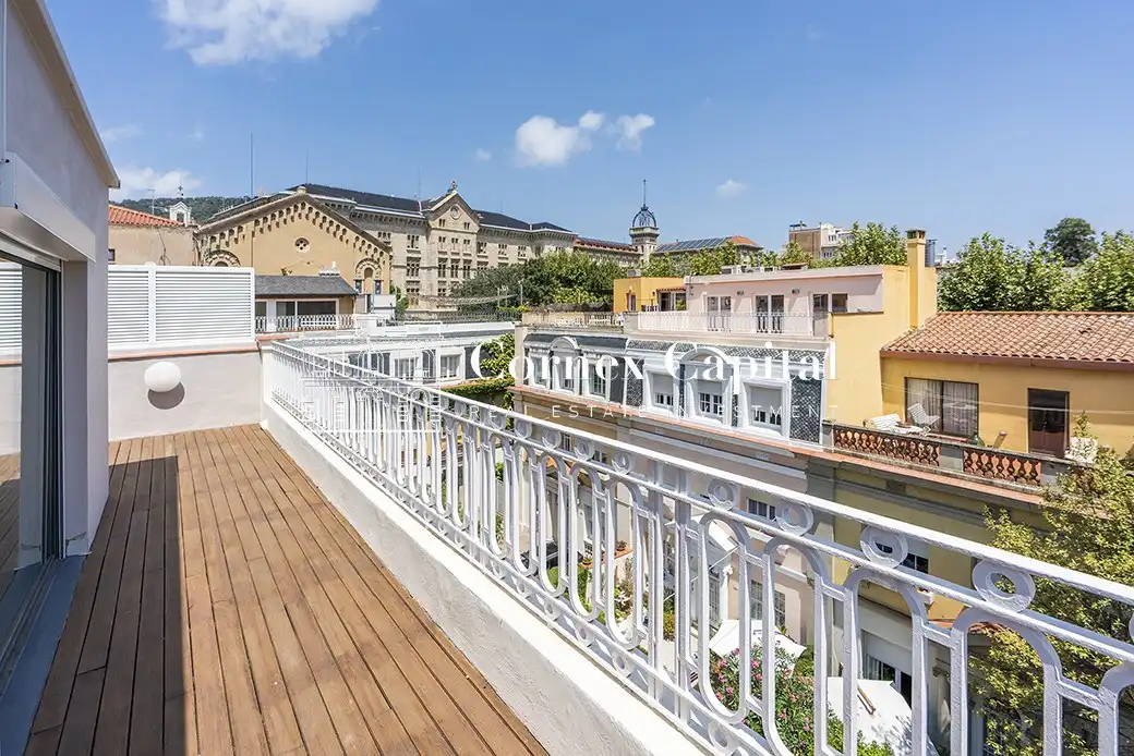 Terraza de Casa adosada en venta en Barcelona con Aire acondicionado, Calefacción y Jardín privado