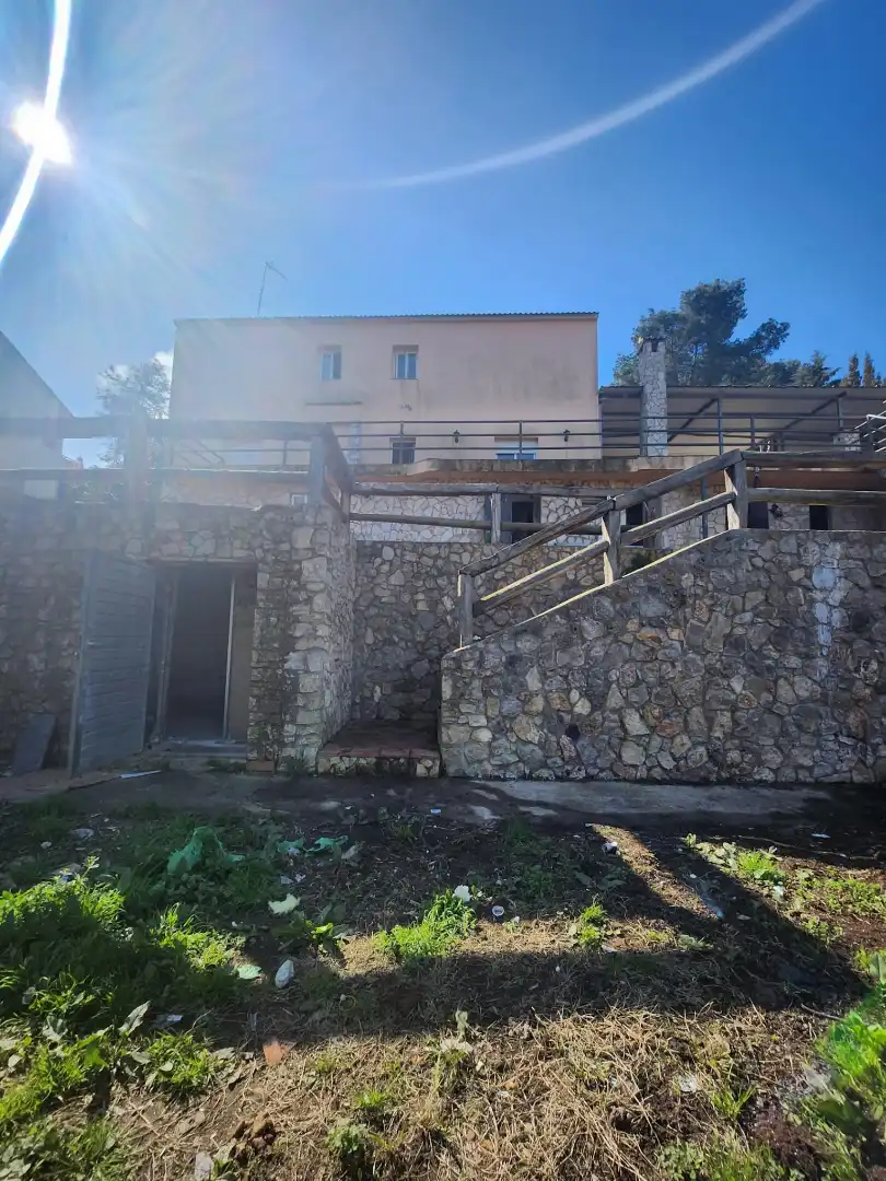 Vista exterior de Casa o xalet en venda en Olesa de Bonesvalls amb Jardí privat i Terrassa
