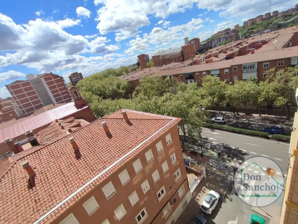 Vista exterior de Pis en venda en Valladolid amb Aire condicionat, Calefacció i Traster
