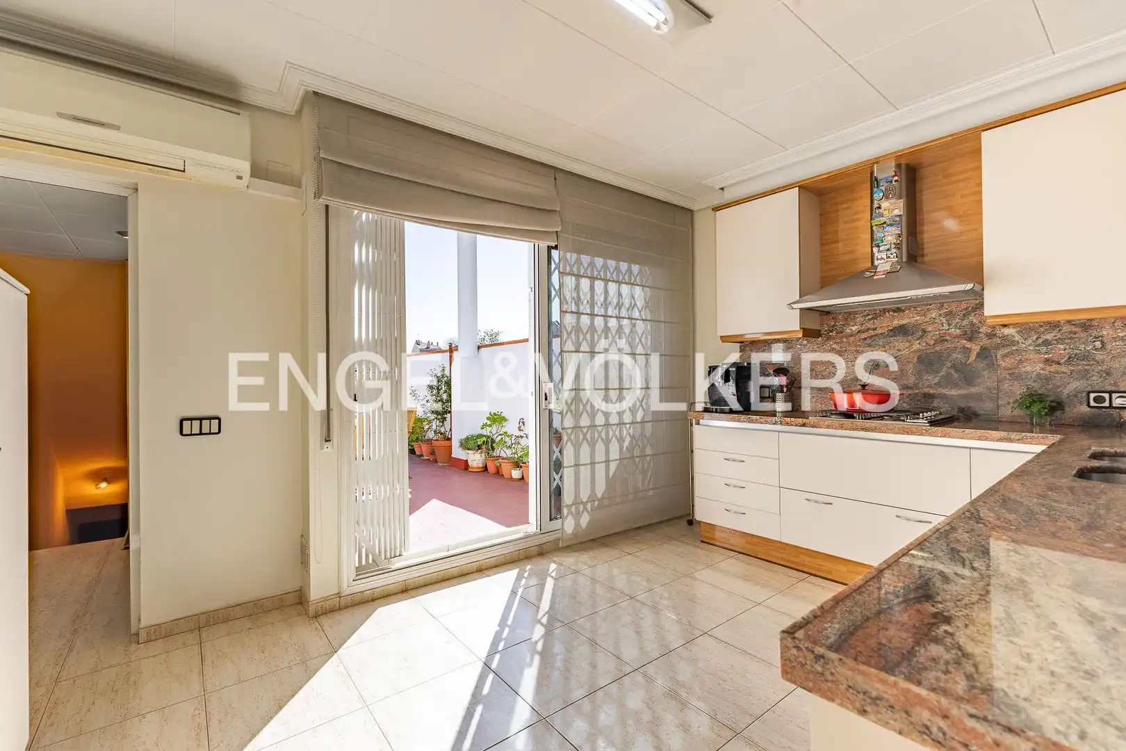 Cocina de Casa o chalet en venta en Terrassa con Aire acondicionado, Calefacción y Jardín privado