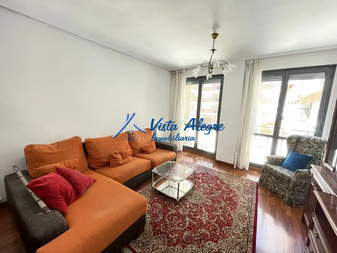 Wohnzimmer von Wohnungen zur Miete in Haro mit Heizung und Terrasse